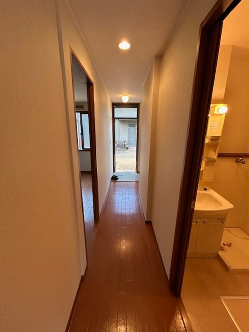 廊下 リバーパークＡ