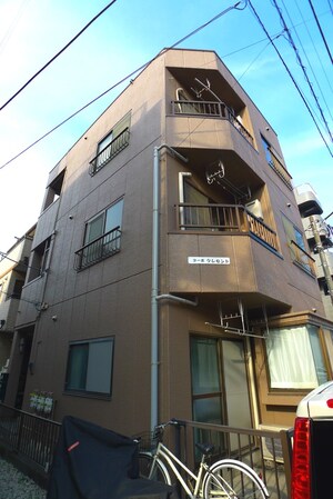 コーポクレセント