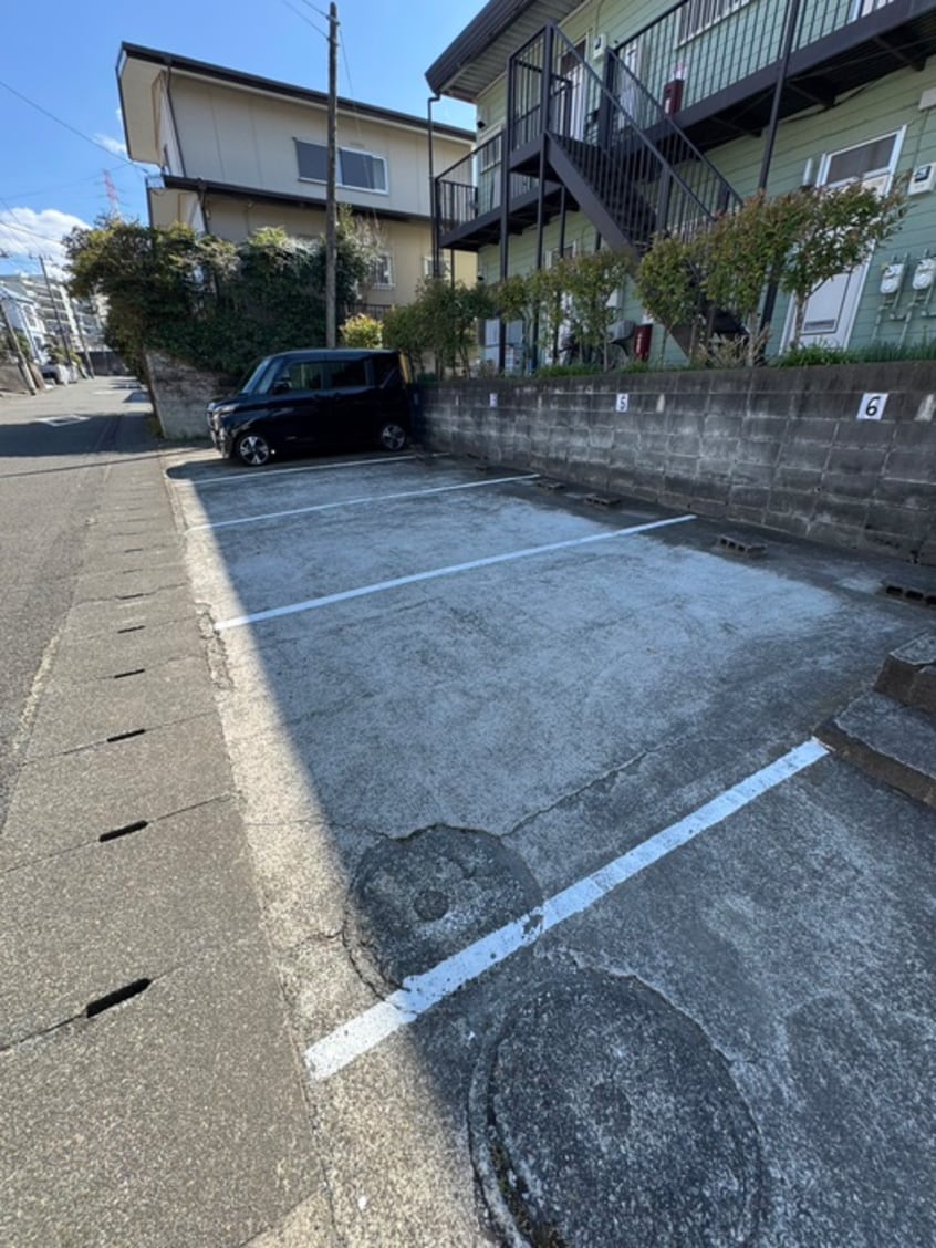駐車場 花立ハイツＢ