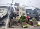 岩井マンションの外観