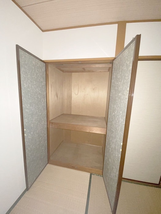収納 岩井マンション