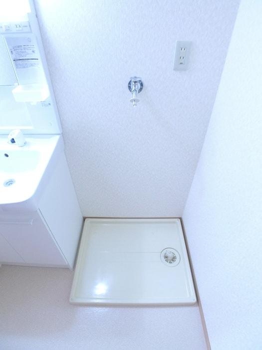 洗濯機置場 パティオ東菅野１番館