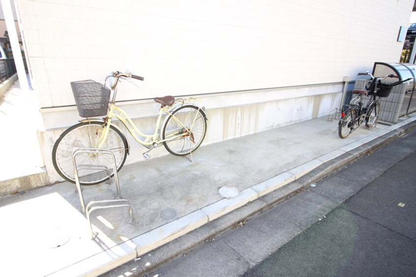 駐輪場 リブリ・Albatross