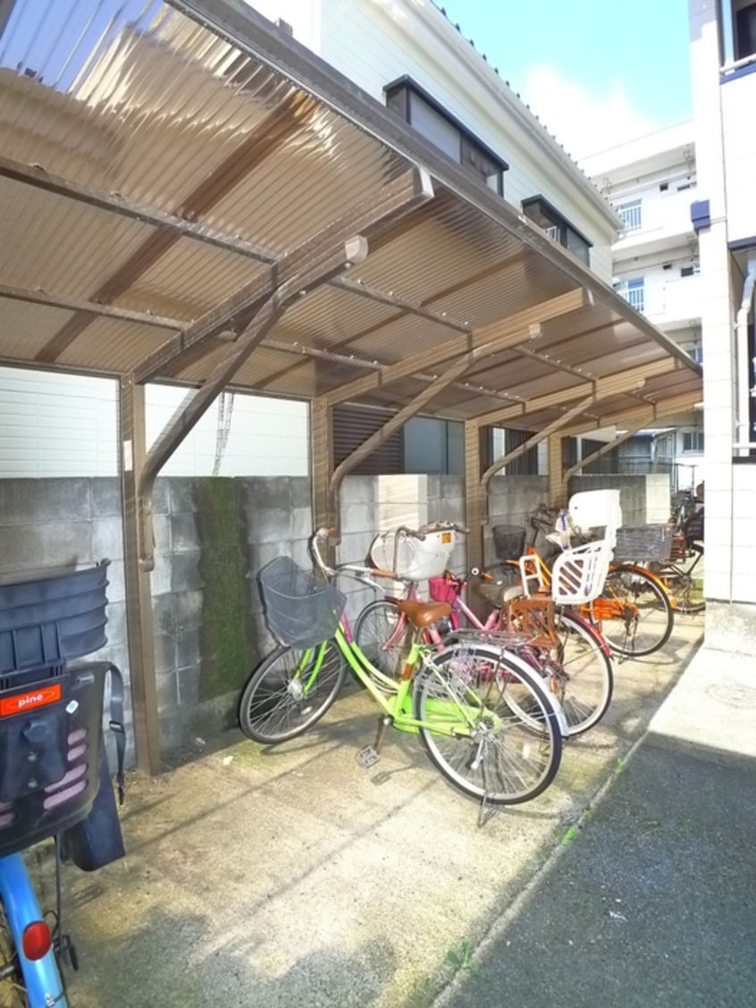 駐輪場 ヴィレッヂパルＣ棟