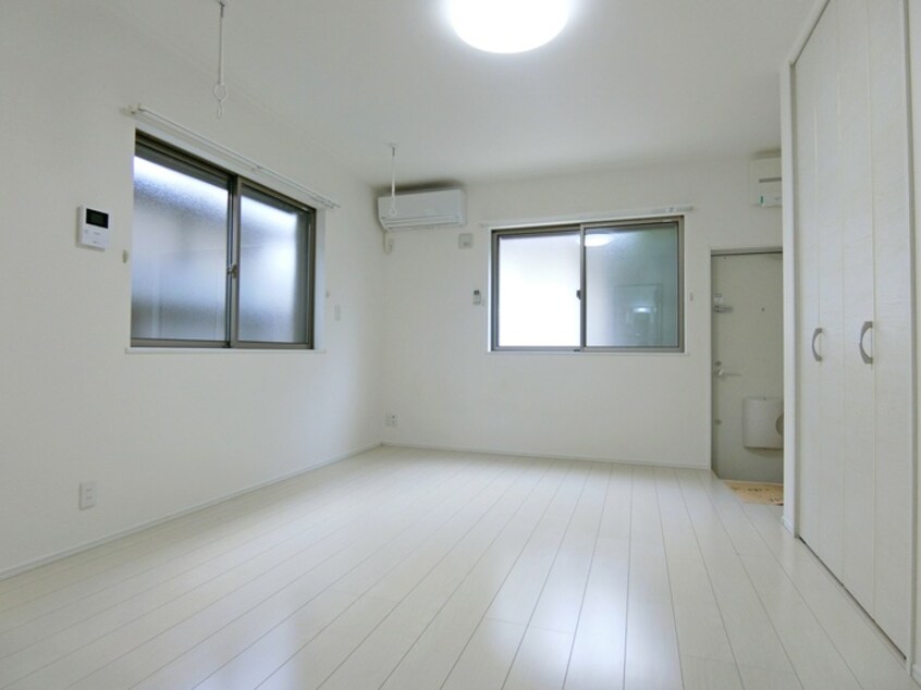 室内からの展望 キャメル久米川