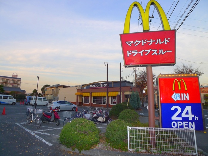 マクドナルド(ファストフード)まで450m シ－ズ桜Ｃ