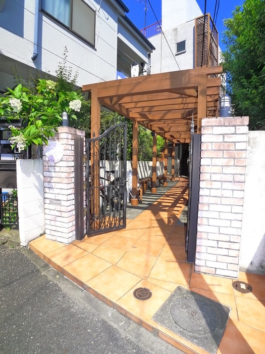 エントランス部分 ハロ－レジデンス東大前