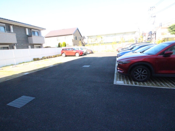 駐車場 TELLUS八幡山