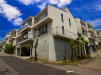 Ｃｅｎｔｒｅ　Ｃｏｕｒｔ