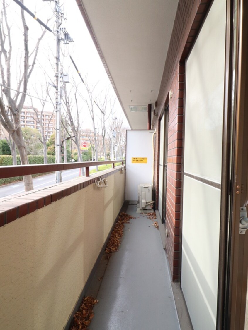 ベランダ・バルコニー ﾗｲｵﾝｽﾞﾏﾝｼｮﾝ西麻布第２（202）