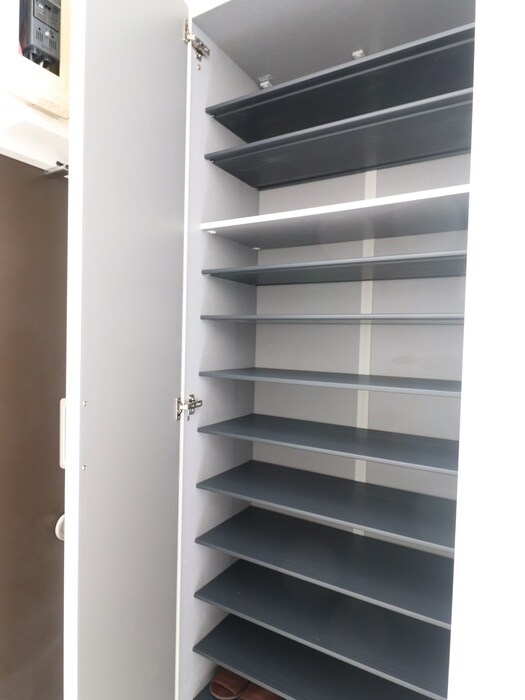 靴箱 ﾗｲｵﾝｽﾞﾏﾝｼｮﾝ西麻布第２（202）