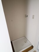 洗濯機置場 ﾗｲｵﾝｽﾞﾏﾝｼｮﾝ西麻布第２（202）