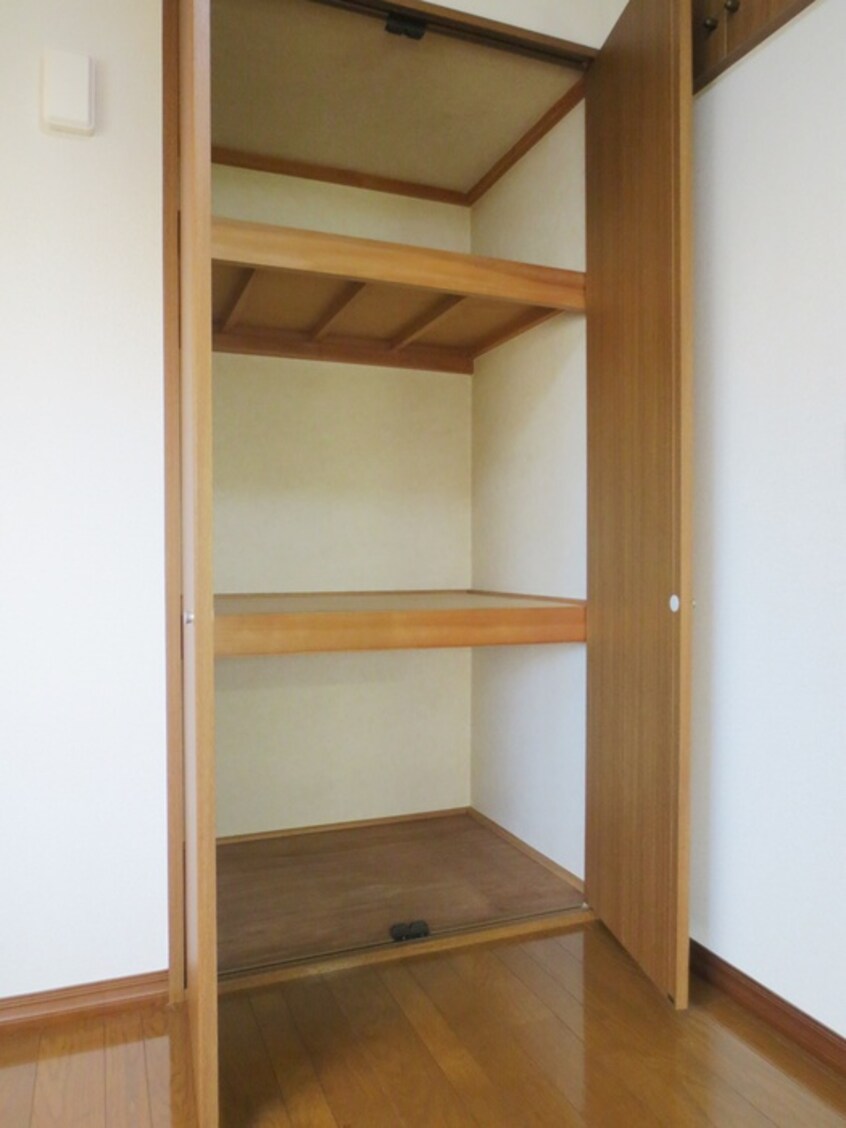 収納 ガーデンテラスＩＮＡ