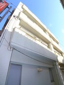 啓成ハイツ市川（３０１）の外観