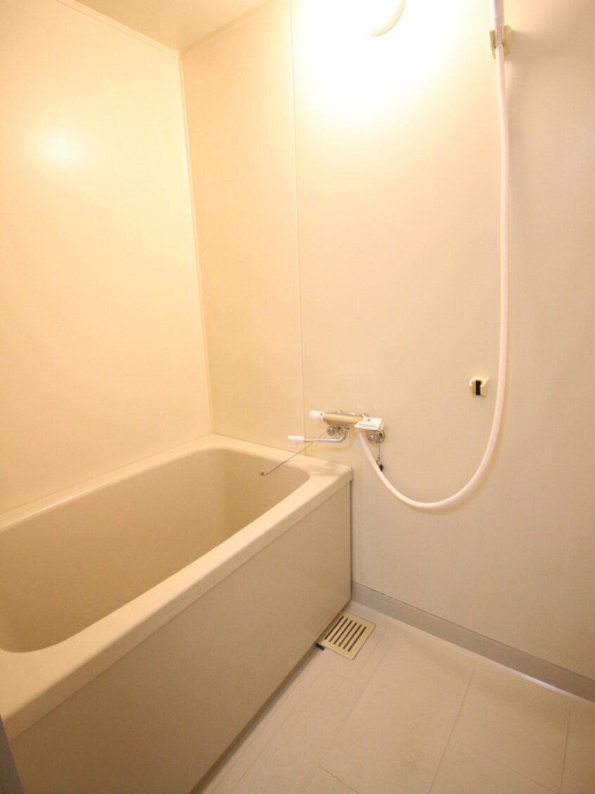 バス／シャワールーム等 仲居ハイツⅢ