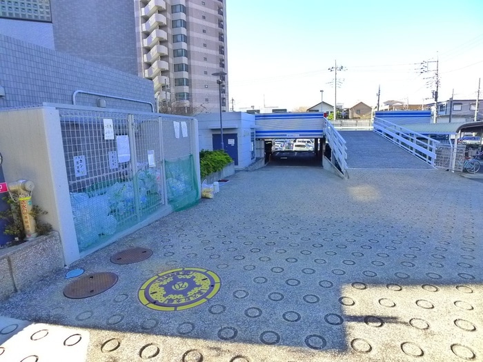 駐車場 モア南浦和