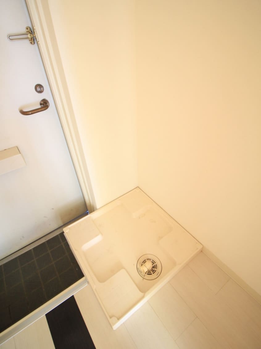 洗濯機置場 リーヴェルステージ白楽壱番館