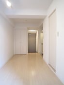 居室 レジディア三越前