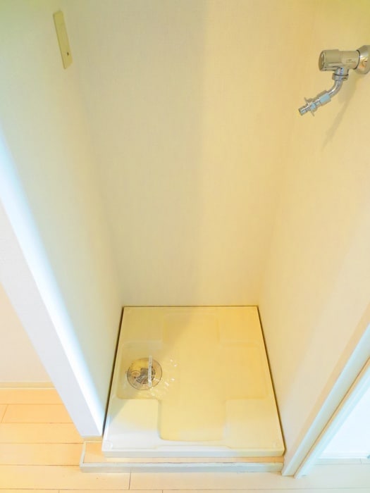 洗濯機置場 レジディア三越前