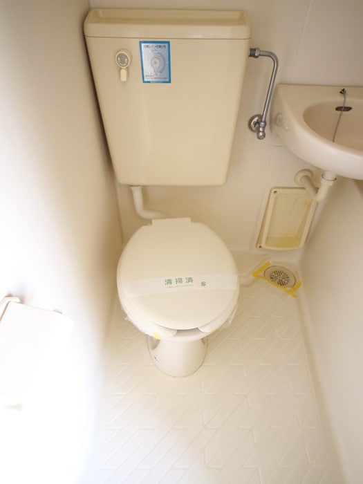 トイレ クリ－ド栗谷