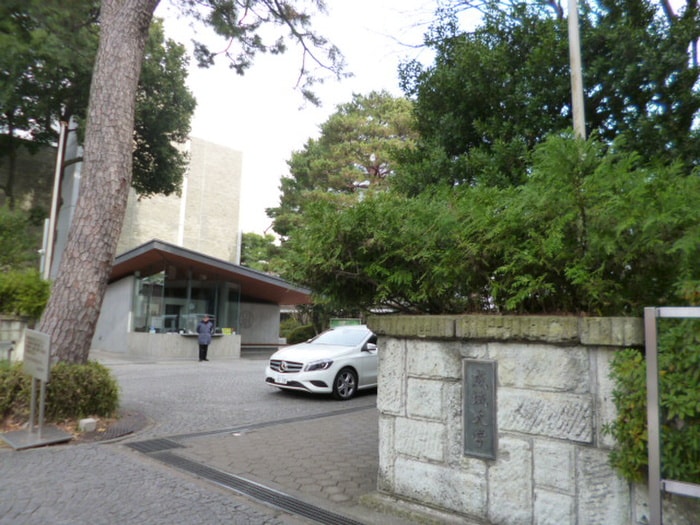 成城大学(大学/短大/専門学校)まで425m ベルドゥ－ラ祖師谷