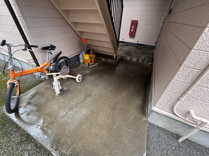 エントランス部分 ソレイユ百草Ｂ