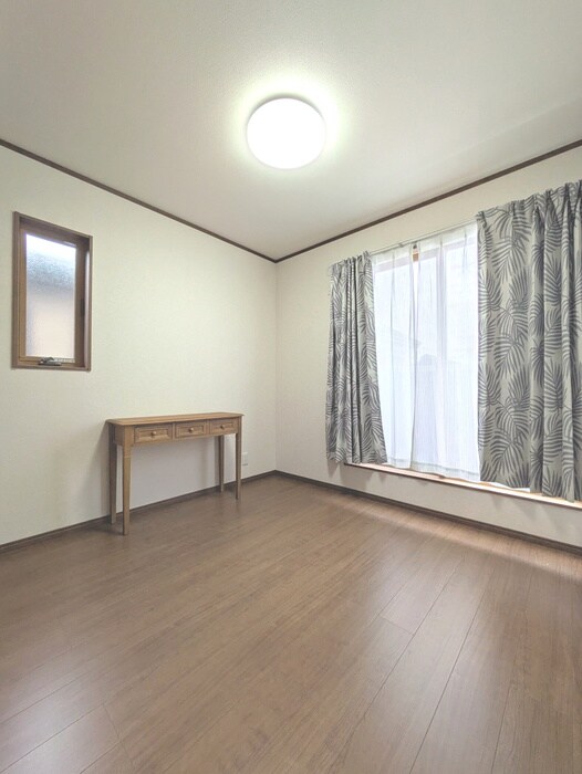 居室 クレストＣ