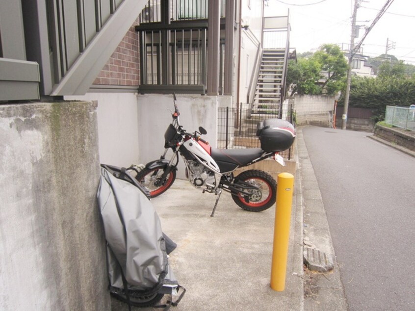 駐輪場 ラフォンテ富岡