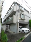 駐車場 トムリーノ