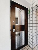 エントランス部分 アビタシオン下井草