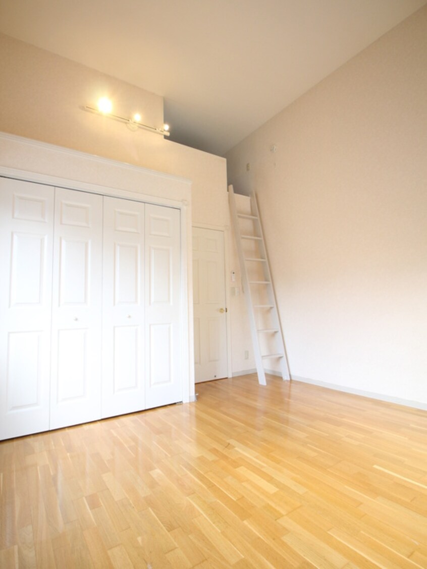 居室 シャトーサガミ