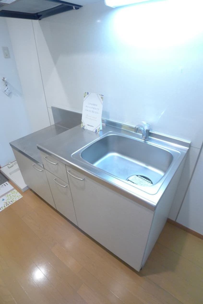 キッチン ＬＥＯ六番館