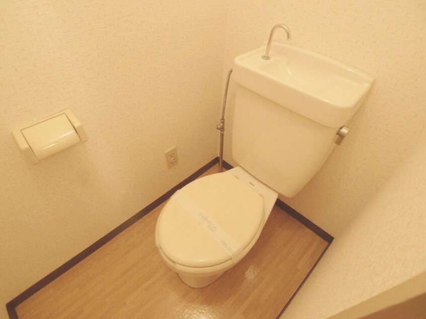 トイレ ブルジョン７