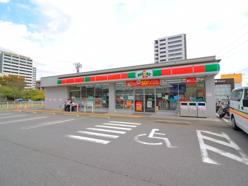 サンクス新座駅南店(コンビニ)まで190m Ｌｕｃｕｌｉａ新座