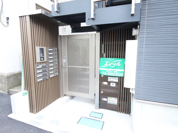 エントランス部分 Ｒａｆｆｉｎａ　Ｗａｒａｂｉ