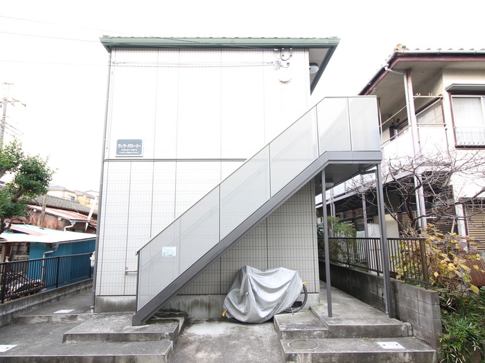 エントランス部分 ヴィラグローリー