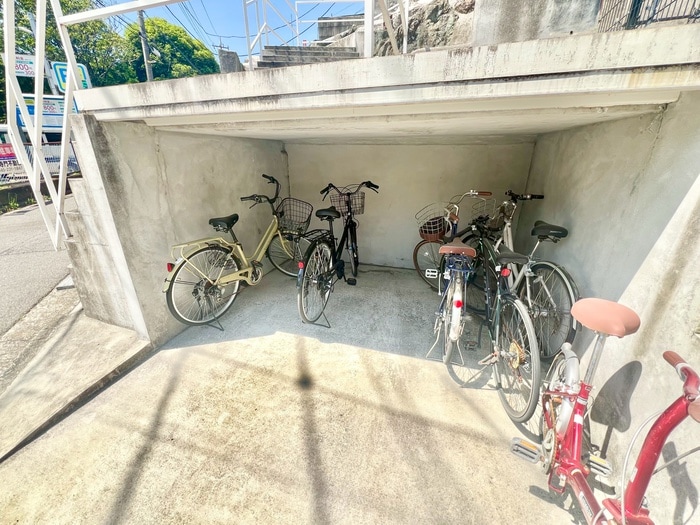 駐輪場 ブリランテ西横浜