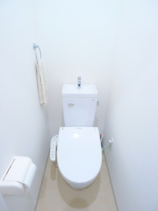 トイレ ﾗｲｵﾝｽﾞﾏﾝｼｮﾝ千駄木第2(901)