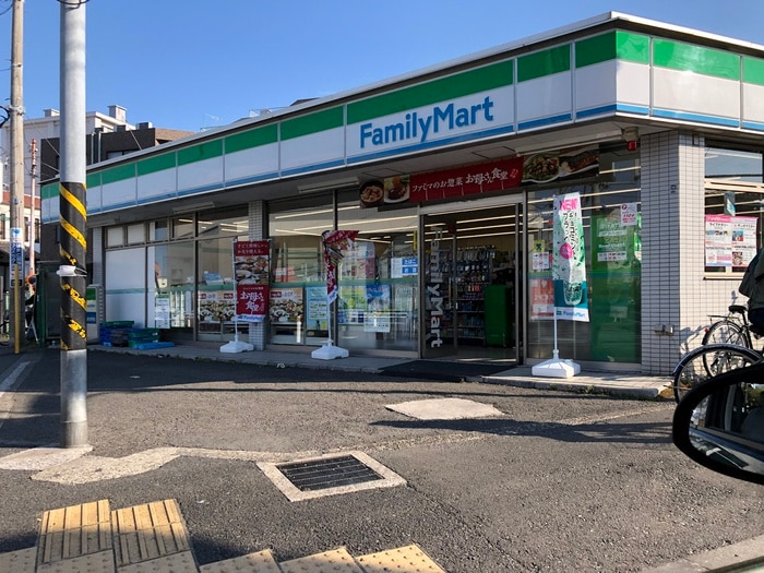 ファミリーマート(コンビニ)まで350m レオパレス新杉田