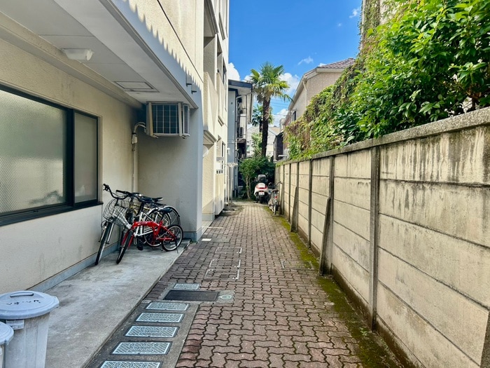 エントランス部分 土生津荘