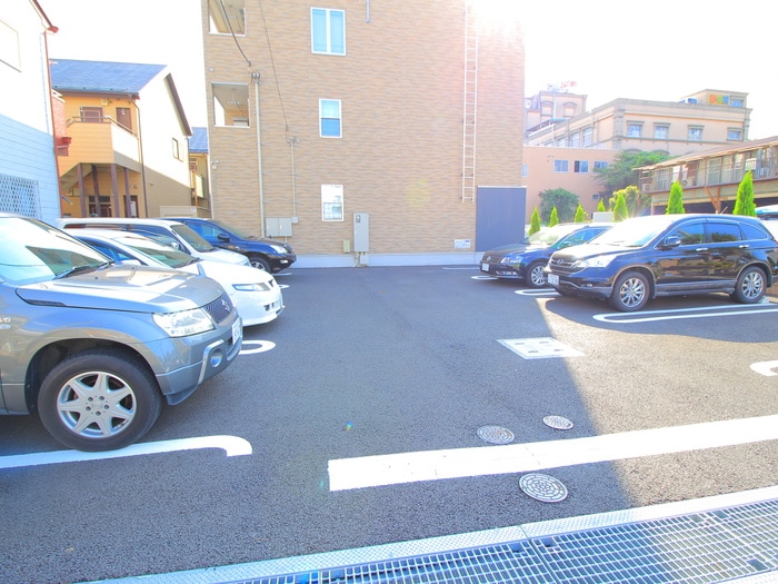 駐車場 プルメリアＣ