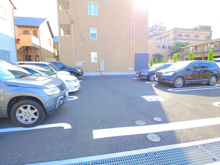 駐車場 プルメリアＣ