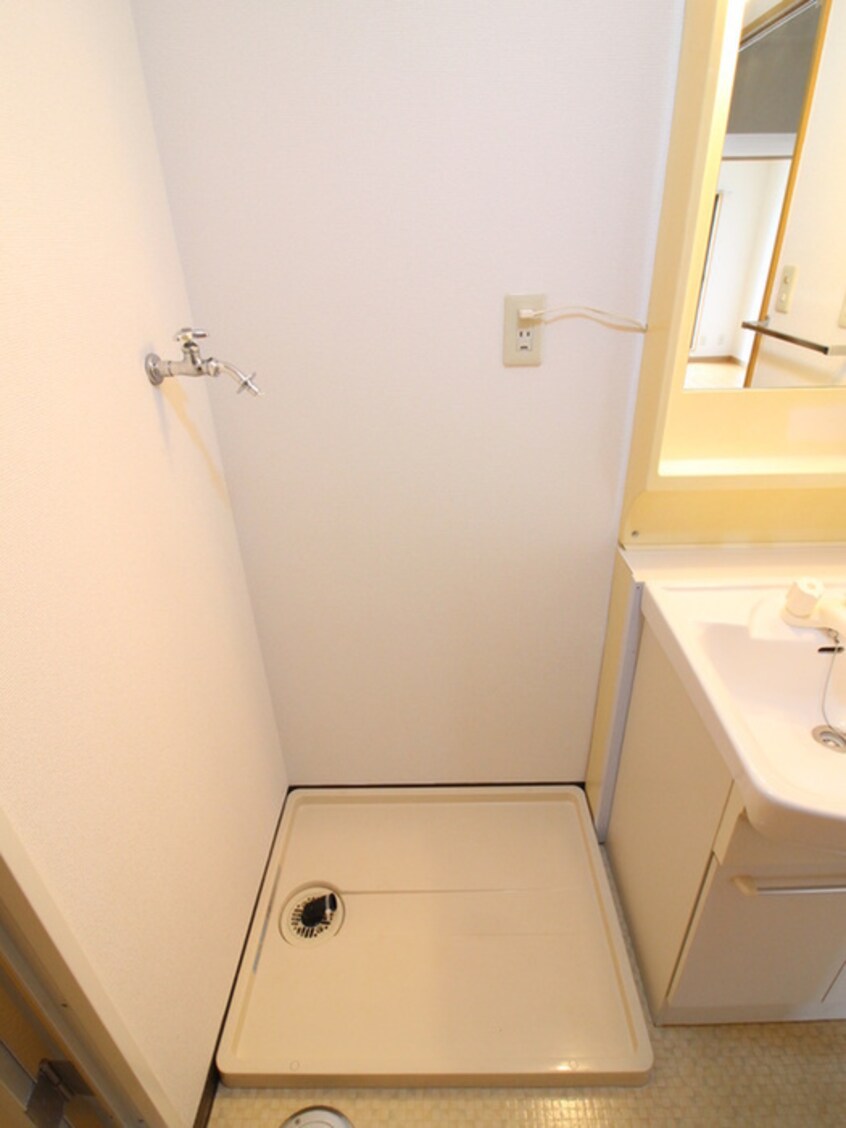 洗濯機置場 ひかりﾊｲﾂ