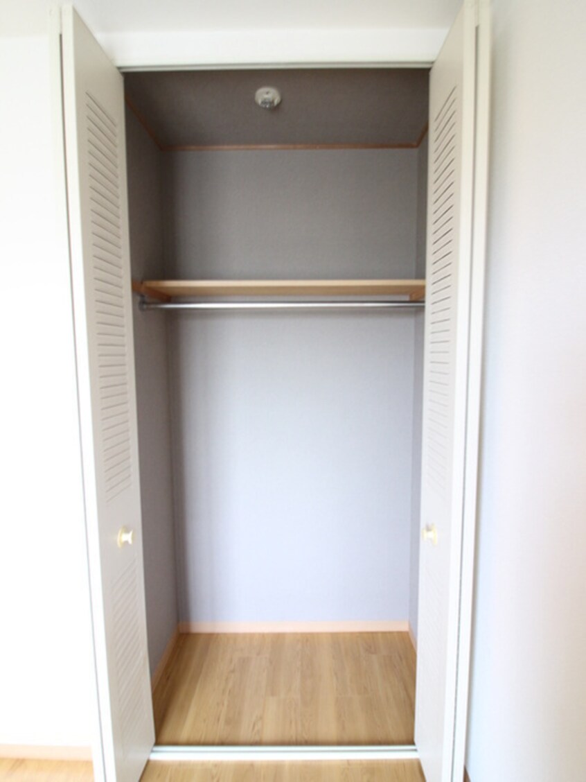 収納 ひかりﾊｲﾂ