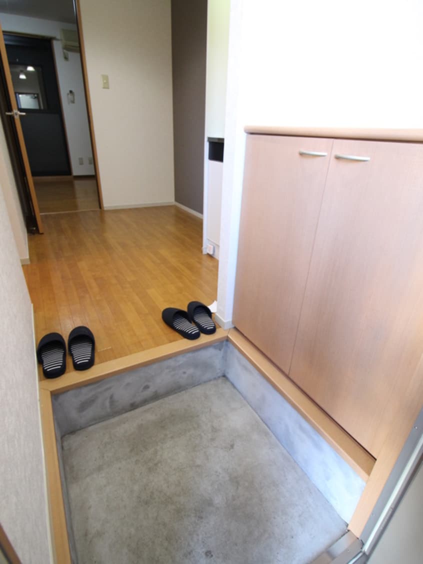 玄関 ジュネスミノ－ル