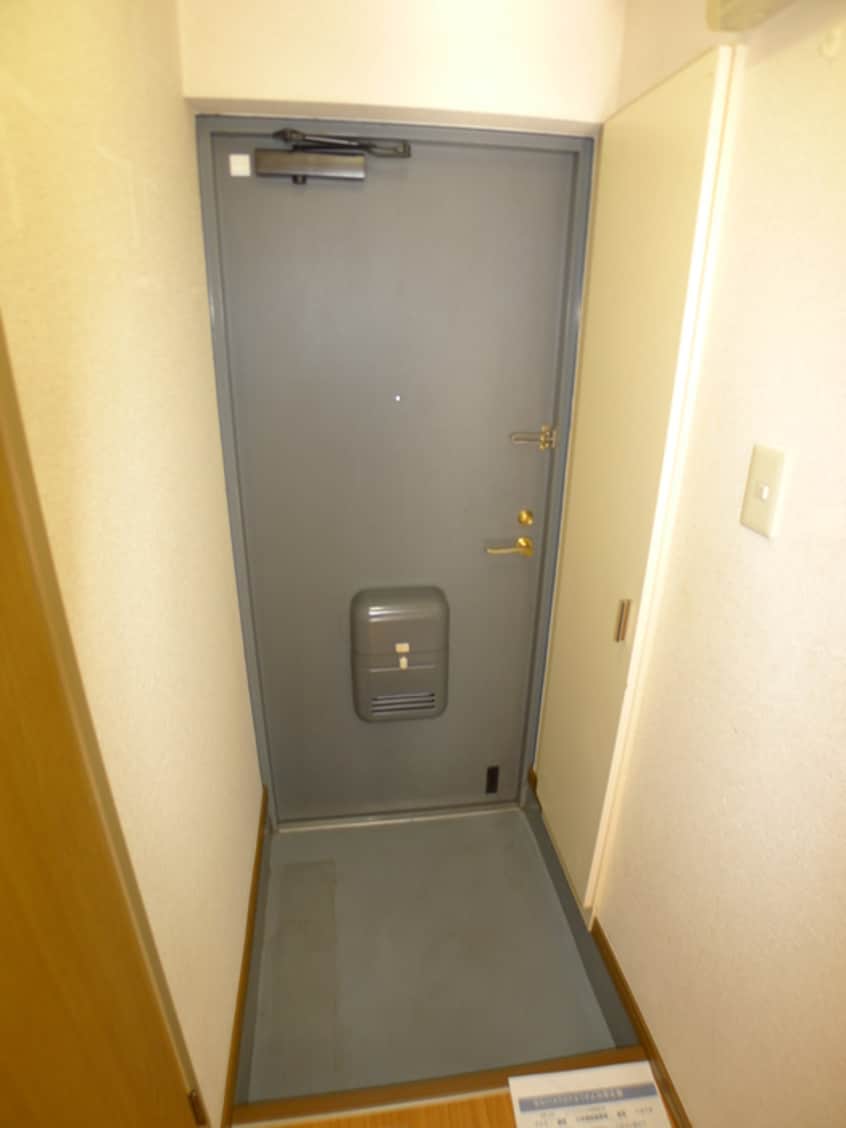 玄関 プラーティット本中山