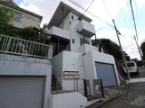 オメガパレス