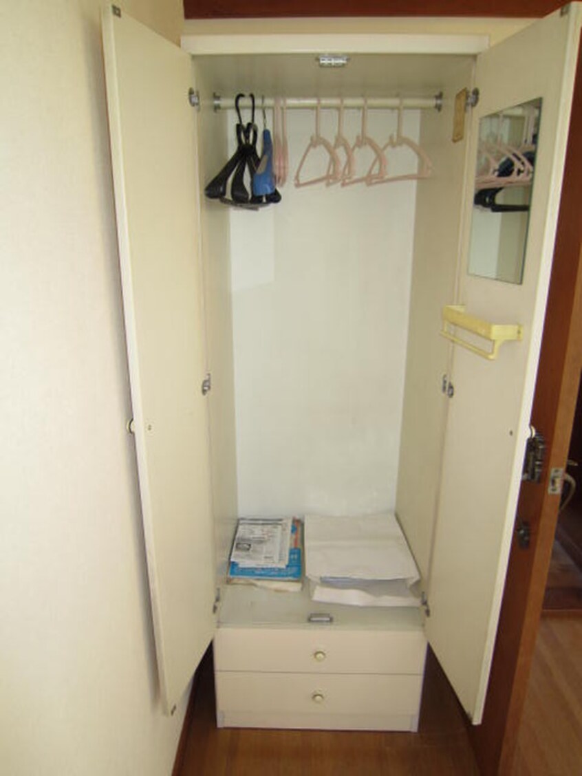 収納 オメガパレス