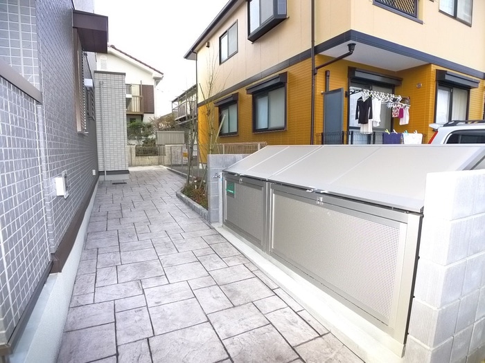 建物設備 Cane rosso