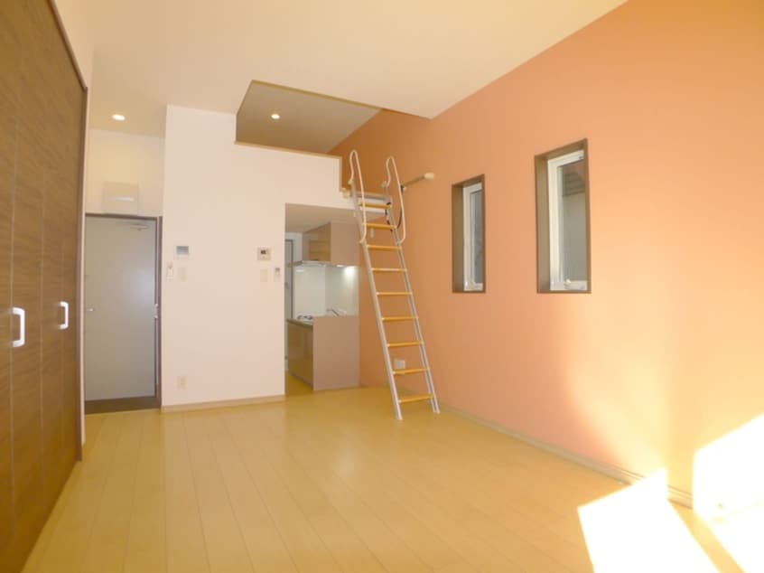 居室 ＡＬＥＲＯ　ＫＡＷＡＭＡ